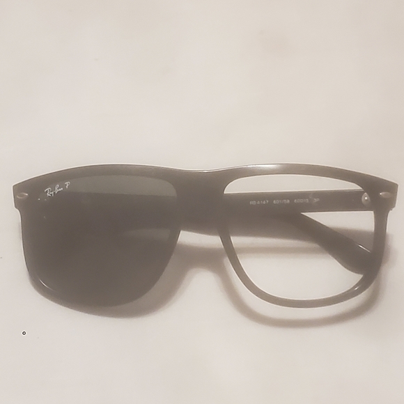 Ray-Ban RB 4147 Sunglasses - Picture 1 of 2